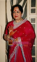 Sunanda Shetty at shilpa Shetty_s Sangeet and Mehndi Ceremony in Bawa villa, Khandala, Mumbai on 21st Nov 2009 (3)~0.jpg